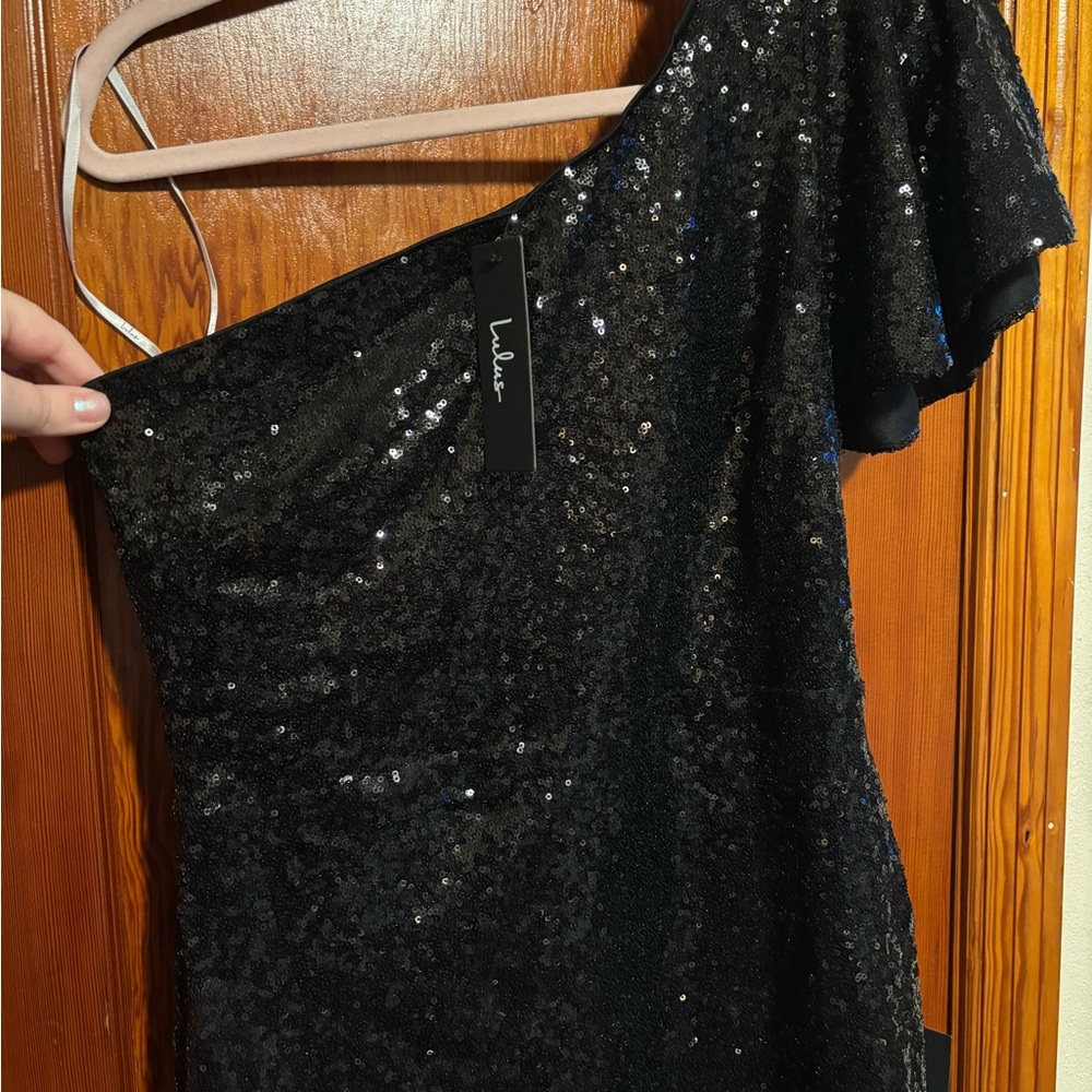 LULU’S Midnight Black Sequin One Shoulder Dress Size Large - Picture 4 of 6